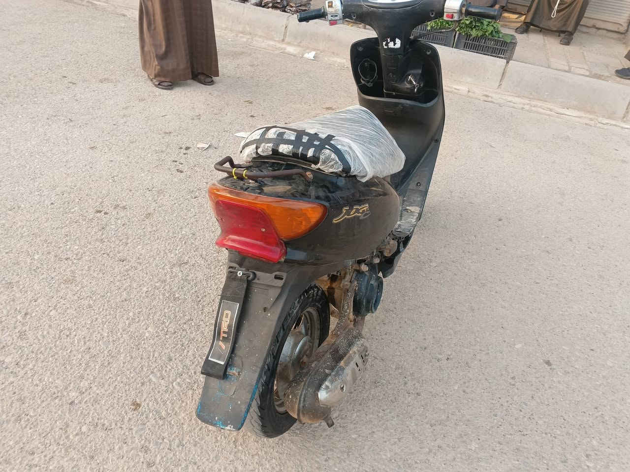 دراجة عصفورية ياماها ياباني تجفيت جديد شغاله كهربائيات نكرة سلف وهندر سعرهة 180الشراي يتصل *********** مكاني ديالى
