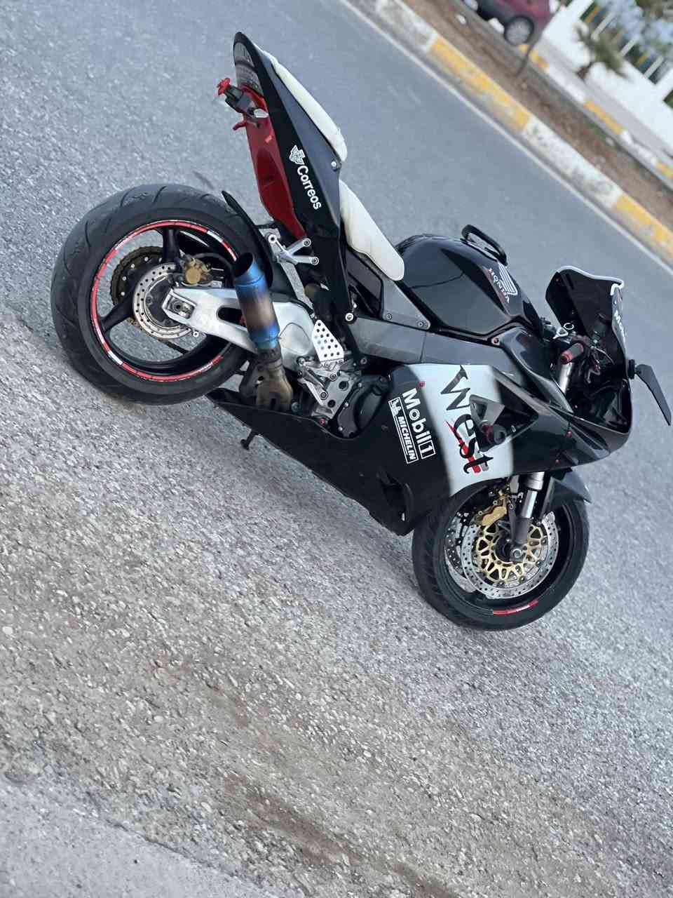 دڤل 929 للبيع ب15 وبيها مجال بيها  صوت بلمحرك


**إذا كنت صاحب هذا الإعلان وتريد حذفه لأي سبب، رجاءا أرسل رسالة إلى الدعم الفني**