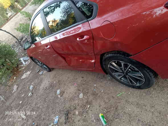 السلام عليكم 
للبيع فورتي 
موديل2024
دخول جديد ع حادثها سيارة بدون تصليح 
يرباك بردة وكشن 
سيارة تشتغل وتمشي 
ماشية11
جديدة سيارة لا تقارنها ب مهجمات
سعر142وبي مجال قليل 
الاتصال***********
مكاني بغداد حي قادسية
