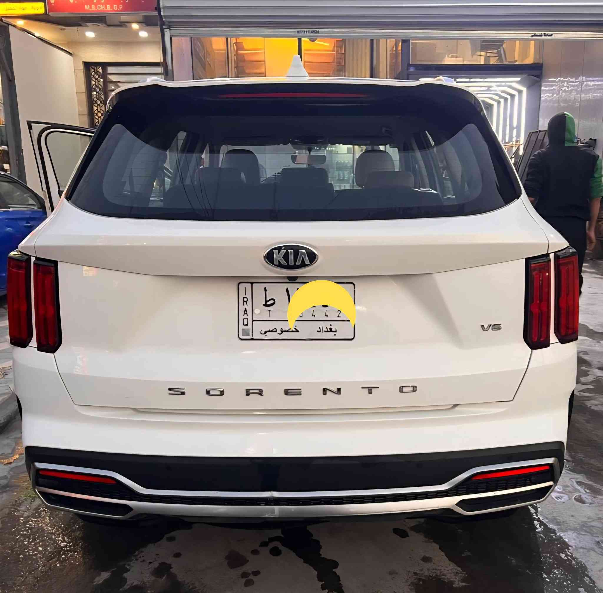 السلام عليكم سورنتو للبيع موديل 21 مرقمه بغداد مكانها بغداد  ماشيه 70كيلومتر. 6سلندر
***********
