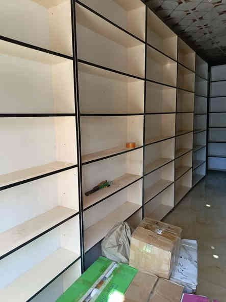 السلام عليكم
فاترينات للبيع نضيفات جدا استعمال قليل للأستفسار ***********
