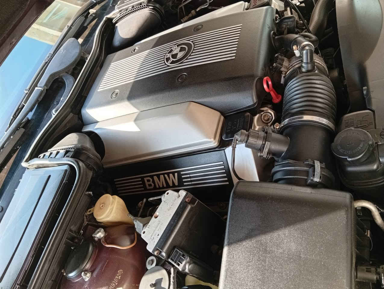 من رخصت الادمن المحترم
544
كير تبترونك 
بغداد موديل 97 
السياره جديده ومكفوله وجاهزه للاخير صبغ جماليه فقط 
مكينه كير حداديه كهربائيات تبريد جاهزه للاخير 
سيلايت جام شغال 
مري كهرباء شفط 
غرفه جديده 
حساسات شغاله 
5 بردات 
البرده الخلفيه كهرباء 
گزوز رياضي 
شاشه كبيره 
مراوس مراوس فقط
حسب القناعه 
الخاص مفتوح 
***********
