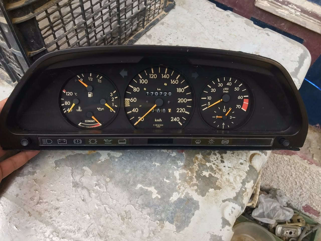 للبيع كيج جامبو 300
شغال شرط 
سعره 75الف قفله 
*********** عنوان بغداد
