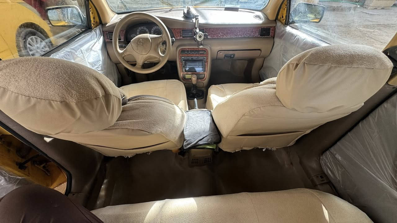 سلام عليكم سمند للبيع  2011  سنوية لل 29 سيارة جاهزة من كلشي كير مكينة تبريد حدادية الرقم عندي وصل فقط استلام انكليزي خايس بالدواير والدوس مكاني البصرة السعر 23 
***********
