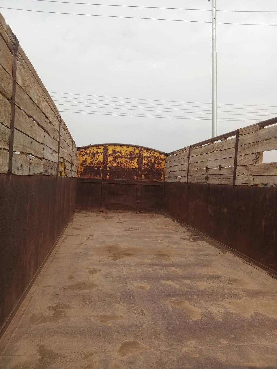 بدي للبيع حدادي ***********.     ***********
