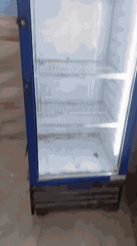 السلام عليكم 
عارضة للبيع 
مكان ناحية اللطيفية 14 تموز 
سعرها 200
ملاحظة مكلف بالنشر تواصل مع الرقم 
***********
