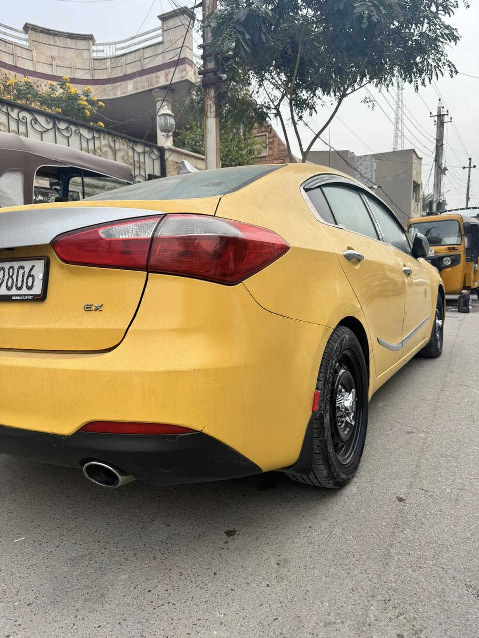 السلام عليكم فورتي ٢٠١٦ فول موصفات بصمه فتحه مري شفط محرك جيد اي محرك مفتوح السعر ٩٩ وبيه مجال حك الجيه العنوان العطيفيه رقم الهاتف ***********
