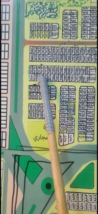 نصف قطعة للبيع مساحة ١٠٠ متر طولانيً رقمها  ٩٧٦٣ للاستفسار ٠٧٧١٠٠٣٧٧٨٨