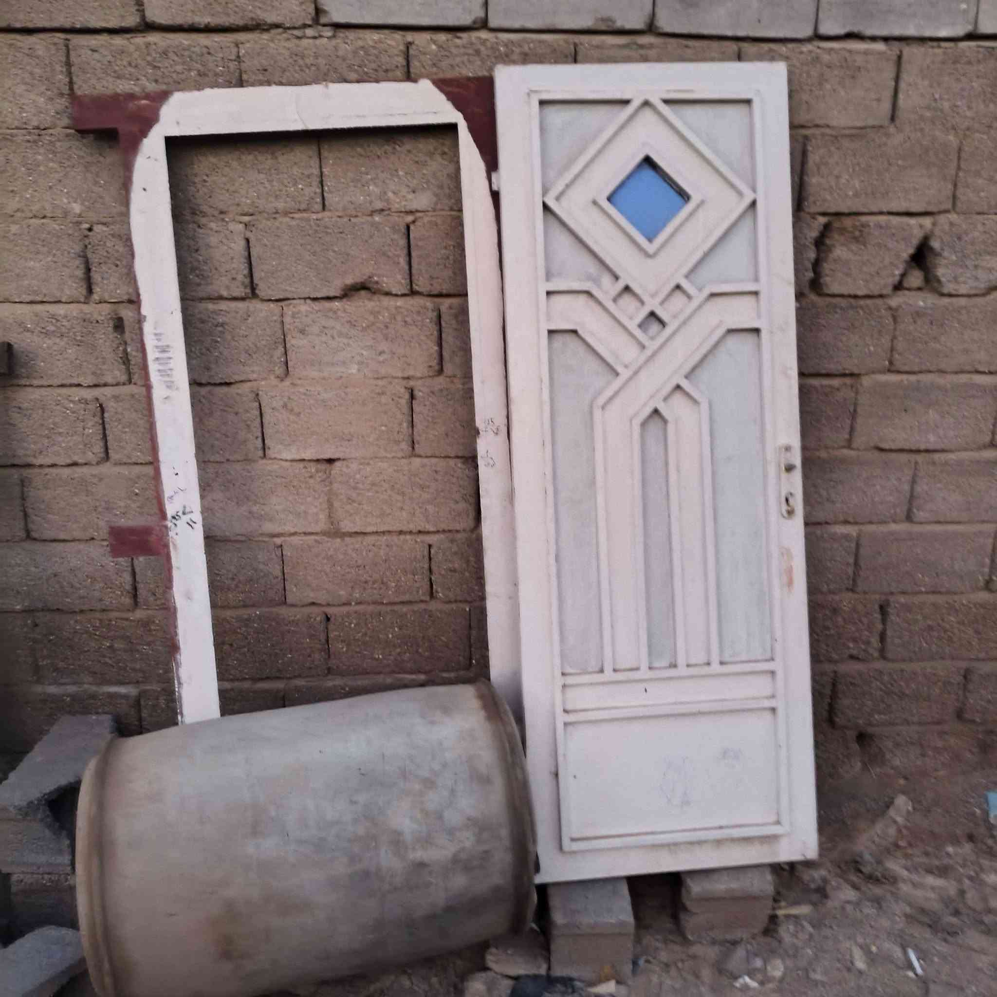 للبيع***********

