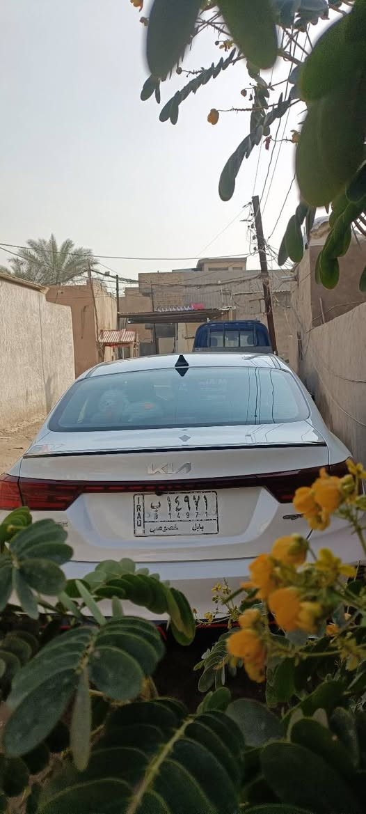 السلام عليكم 
فورتي 23 وارد امريكا 
رقم بابل معوقين للمشتري وكاله عامه 
ماشيه 42 
مكينه 1600تيربو
السعر 157وبيه مجال سياره نضيفه واجمل من الصوره 
صوره الحادث داخل المنشور 👇👇
هاتف ***********اوتساب
