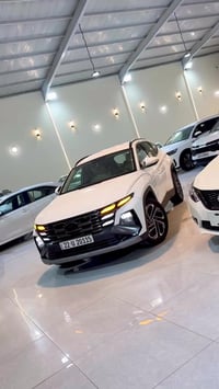 توسان 2025 ماشية 2000 خليجي  السعر / 233 وبية مجال  07710669771