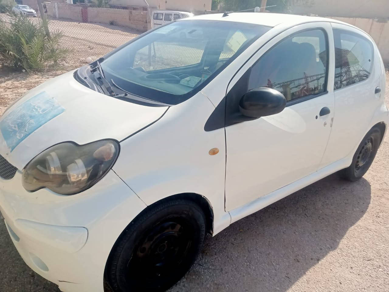 سلام عليكم
BYD موديل 2013 السياره جاهزه كير مكينه جديد مكفوله  من الضربه 

السعر 27 
للتصال***********
