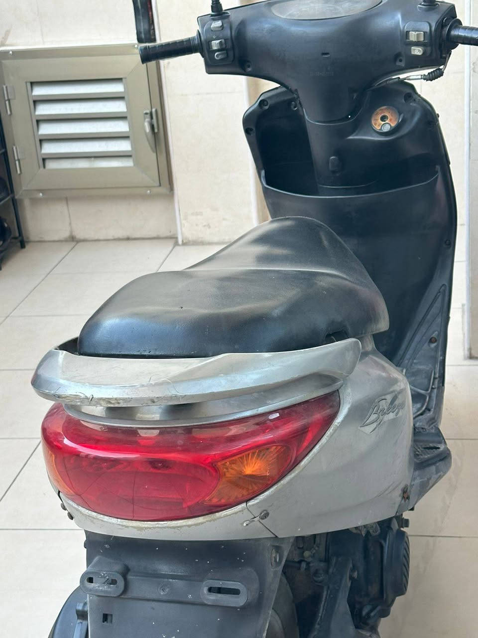 سلام عليكم دراجه بربز خير من الله دراجه بلاديه مال جناي سلف هندر لايت هورن اشاير كلشي بيها شغال سعرها 425 بيها مجال بسيط لشراي خاص او يتصل على الرقم *********** بغداد, العراق
