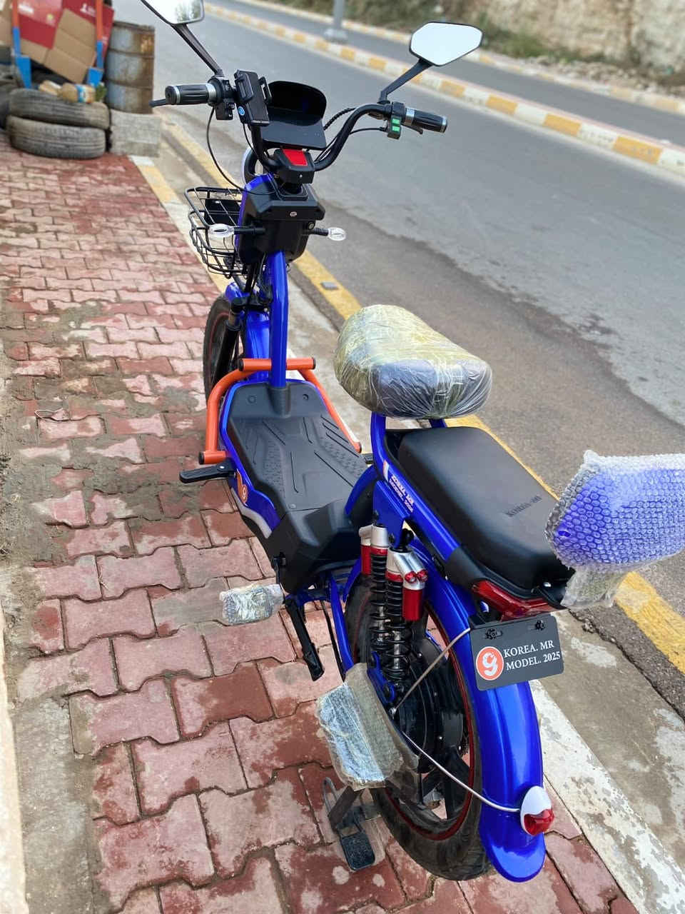 سلام عليكم
دراجه شحن للبيع 
موديل ٢٠٢٥ 
٥ بطاريه ليثيوم 
السرعه ٩٩
بعده جديد صارله شهرين من انفتح من الكارتون 
شاحنه اصليه 
السعر ٥٠٠ وبيه مجال 
للستفسار 
اتصال أو مراسله على الخاص
***********
@إشارة
