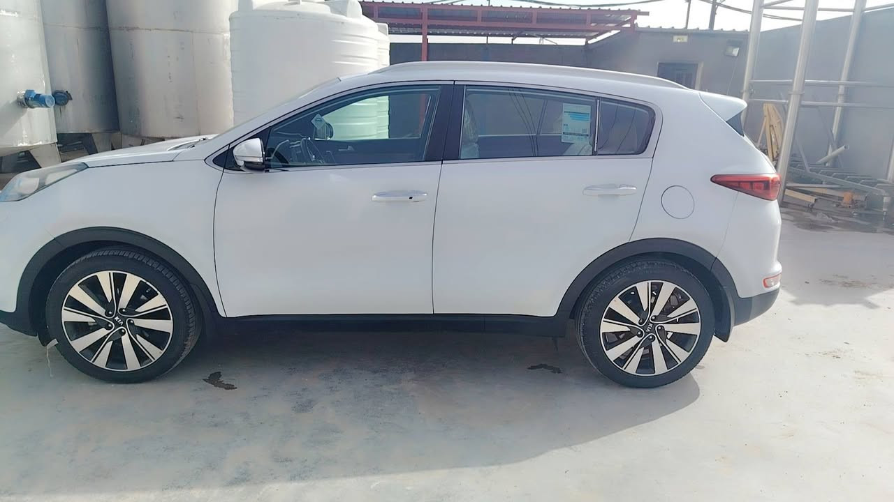 شاشة كبيرة
كراسي الامامية كهرباء 
امارة السيارة LED
شحن وايرلس 
منفذ يو اس بي + تايب سي 
تبريد قعتين
3 وضعيات قيادة 
تحكم استيرن جهتين
انارة مع ترحيب داخلي
بصمة اباوب 
نقطة عمياء قيادة ذاتية
السيارة بعد بيها اهواي مواصفات 
للاستفسار : الاتصاال ع الرقم
***********
