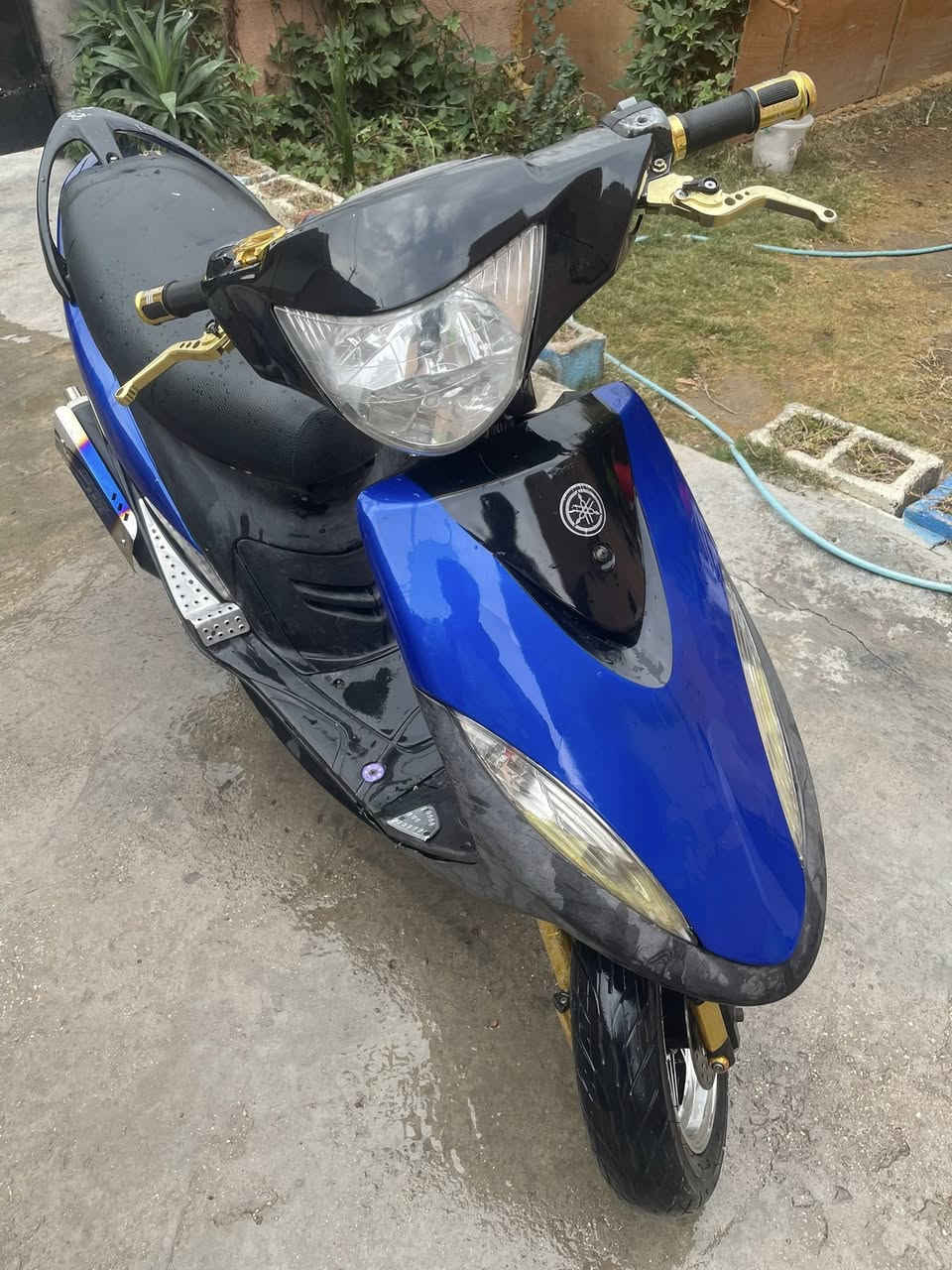 سلام عليكم دراجه للبيع ماكس عدله بوشه ٥٥ درجه شلعه ومعدل طيران نكرهه سلف بكل وقت ترايك وينً ميعجبك أساير هورن كله شغال السعر ٥٠٠ وبيه مجال قليل كلش المكان بغداد البياع شارع قطر الندى


**إذا كنت صاحب هذا الإعلان وتريد حذفه لأي سبب، رجاءا أرسل رسالة إلى الدعم الفني**