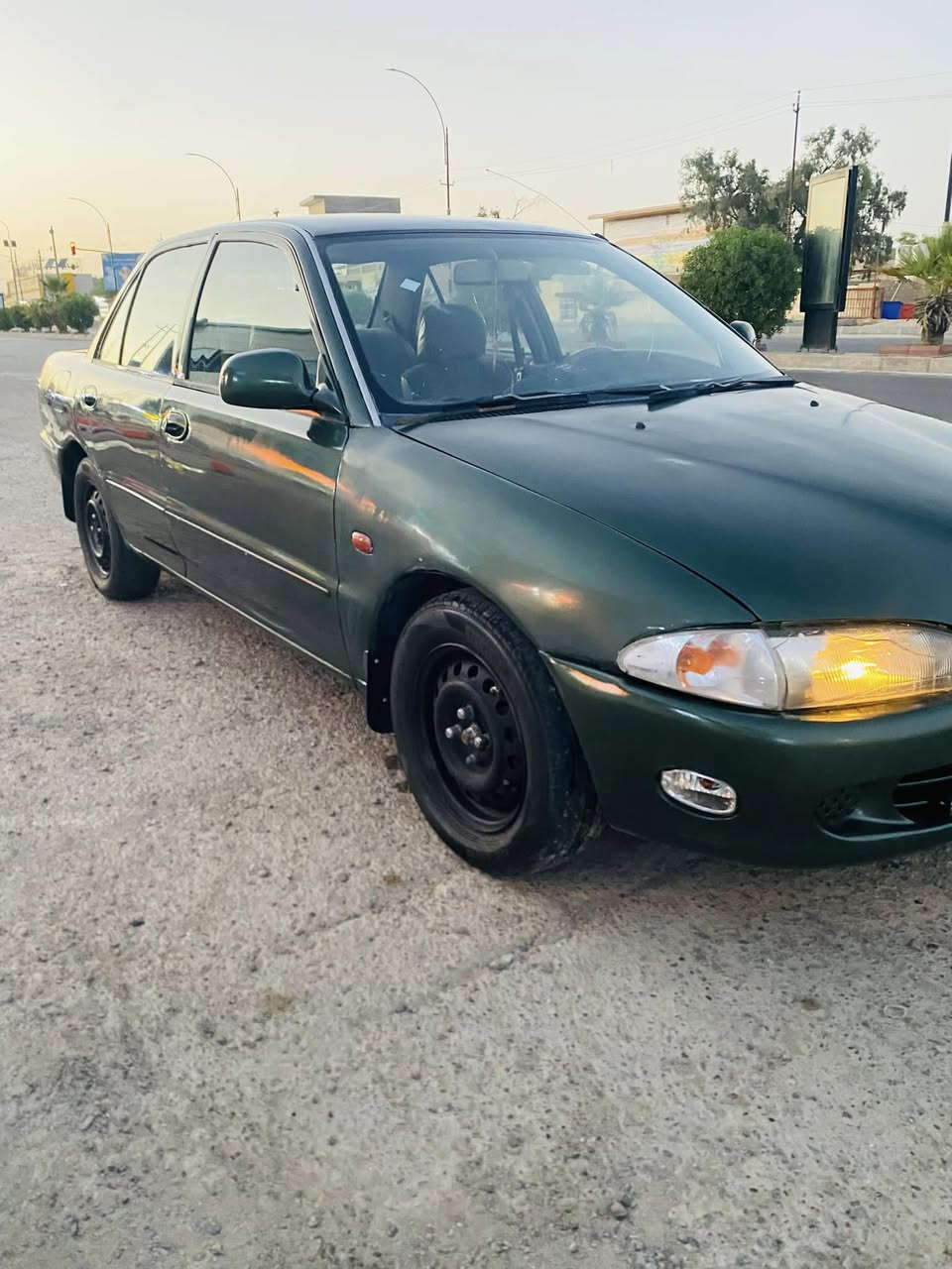 السلام عليكم ..
بروتون موديل 2002 مصبوغة عام 
كير محرك خير من الله سيارة ماناقصهه شي
رقمهه بغداد مشروع وطني 
السعر 34 وبيهه مجال للشراي
للاستفسار اكثر
***********
