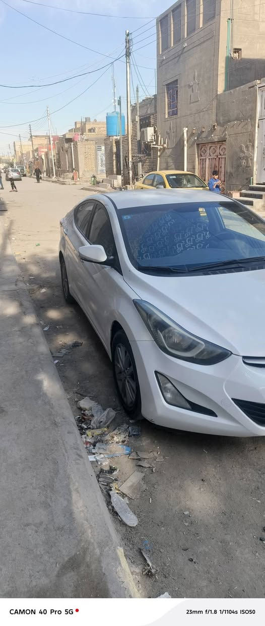 سلام عليكم ورحمه الله النتر لبيع موديل 2016 محرك1800 وراد خليجي سيار بيه رشات صبغ بدوان معجون تجميل فقط  وبدن تبديل سونارموجود بل صور سعر 118 رقم***********
