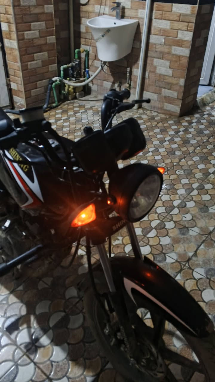 سلام عليكم دراجه شاينك للبيع موديل 25 مكفولة من كلشي  اوارق كامله مكاني بابل القاسم ***********
