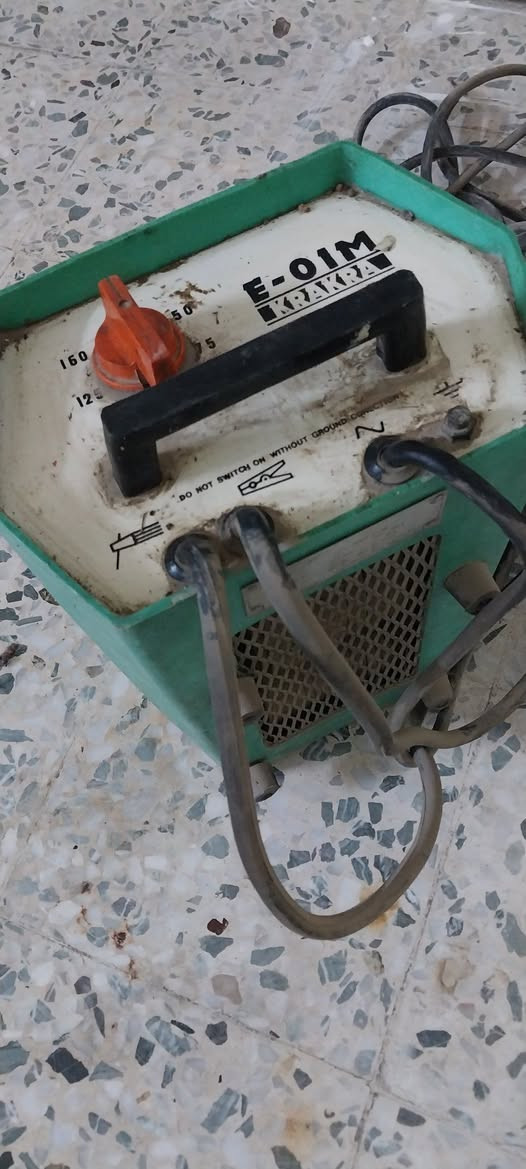 ماكنه لحام بلغاريه اصليه نظافة فول استعمال منزل ٣٠٠ وبيه مجال


**إذا كنت صاحب هذا الإعلان وتريد حذفه لأي سبب، رجاءا أرسل رسالة إلى الدعم الفني**