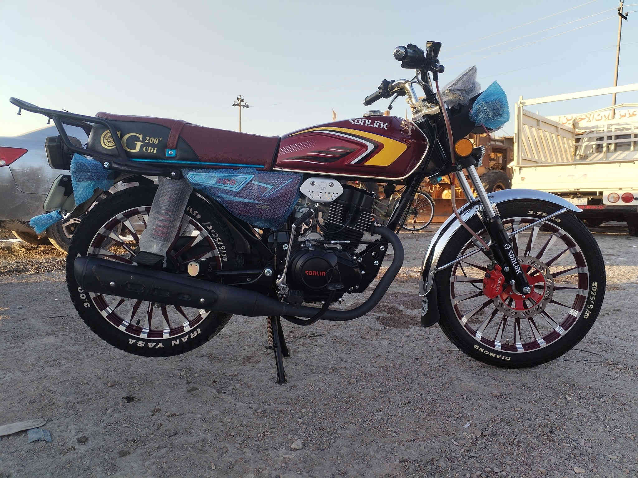 سلام عليكم سيفان موديل 2025 محرك ضاقطه وزنجيل 200 أوراق بغداد دراجه مطالعه مكفوله كفاله عامه تخم تأير كهربائيتات كامله مكان واسط العزيزيه الاستفسار عل رقم *********** دراجه زيرو
