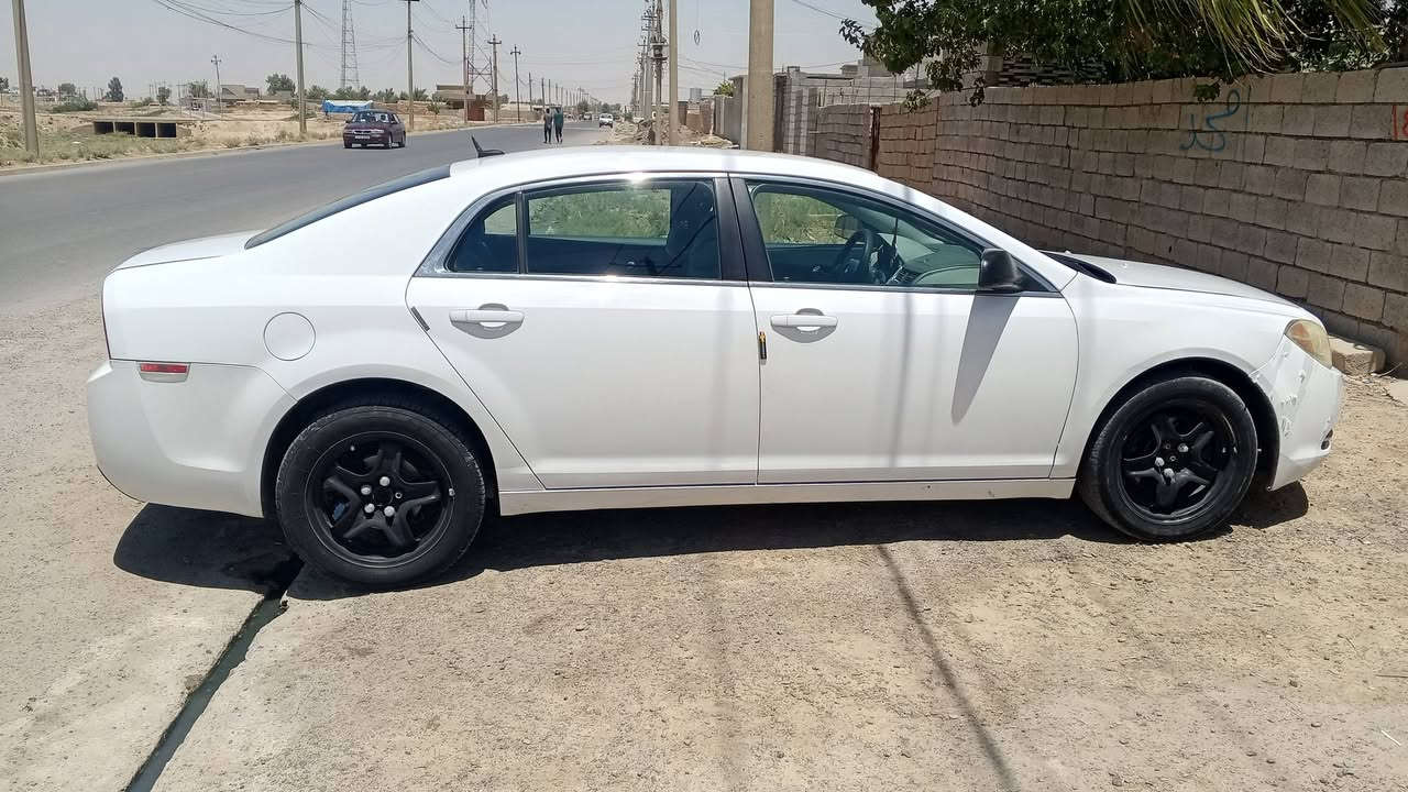 ماليبو امريكي موديل ١١رقم كركوك باسمي كابون كركوك بيها صبغ ٣قطع وشويه انطيك أربع بيع أو مراوس باقل منها يرهم حسب القناعه السعر ٧٥وبيها مجال ***********
