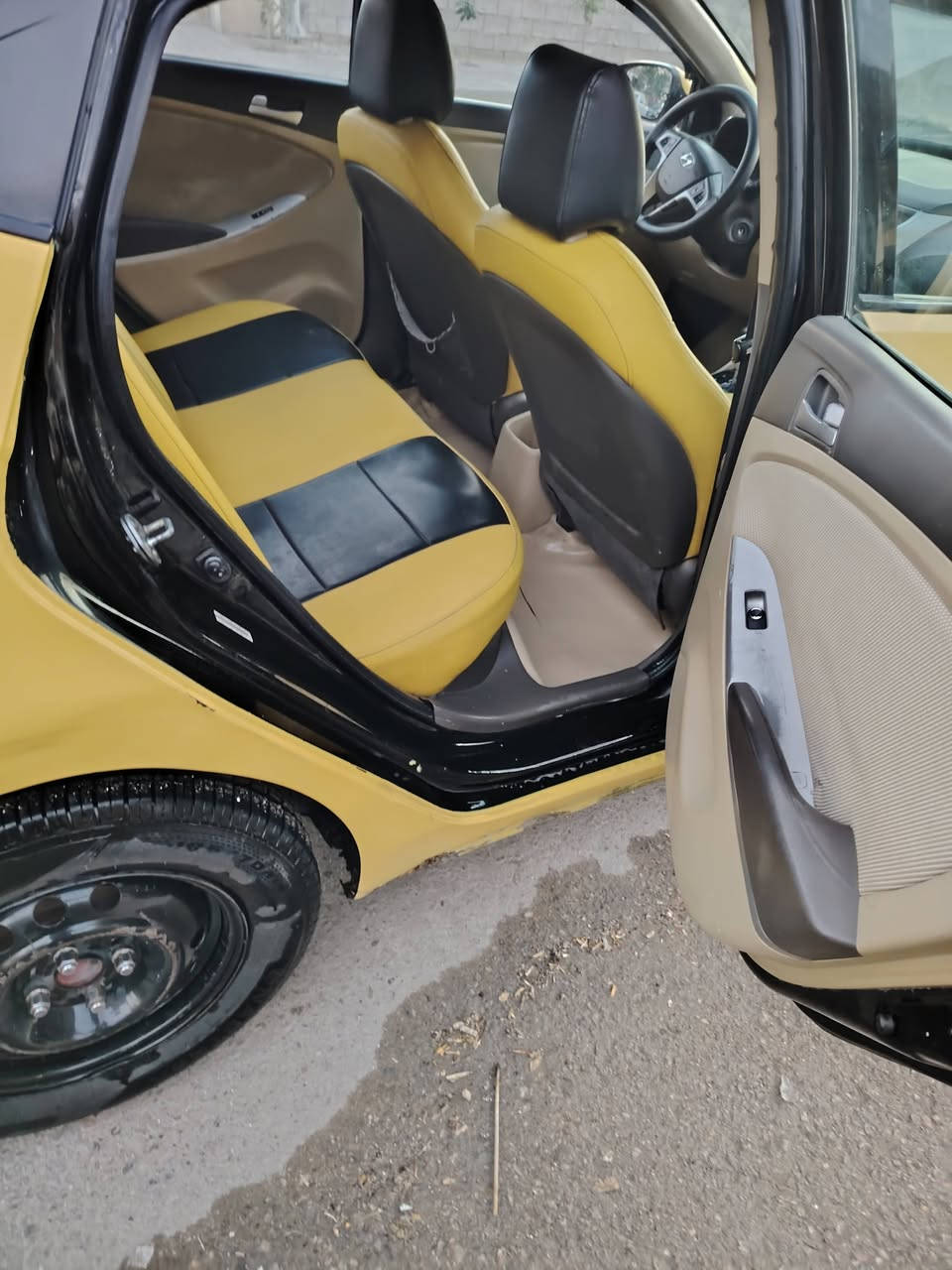 مر خصت الادمن
اكسنت وارد أمريكي موديل 2013 جي تي اي  حادثه قبق الجنطه فقط

وطخه بالبنيد باتري جديد صدر عام  جديد دوشمه عامه  تخم تاير جديد تبريد منضومه كامله جديده فول

هيئه وغرامات مصفره سياره بسمي ثاني يوم احولك

 سياره خير من الله مكاني الحسينيه الراشديه (سعر ٨٢)وبيه مجال 

رقمي *********** وات ساب
*********** اتصال
