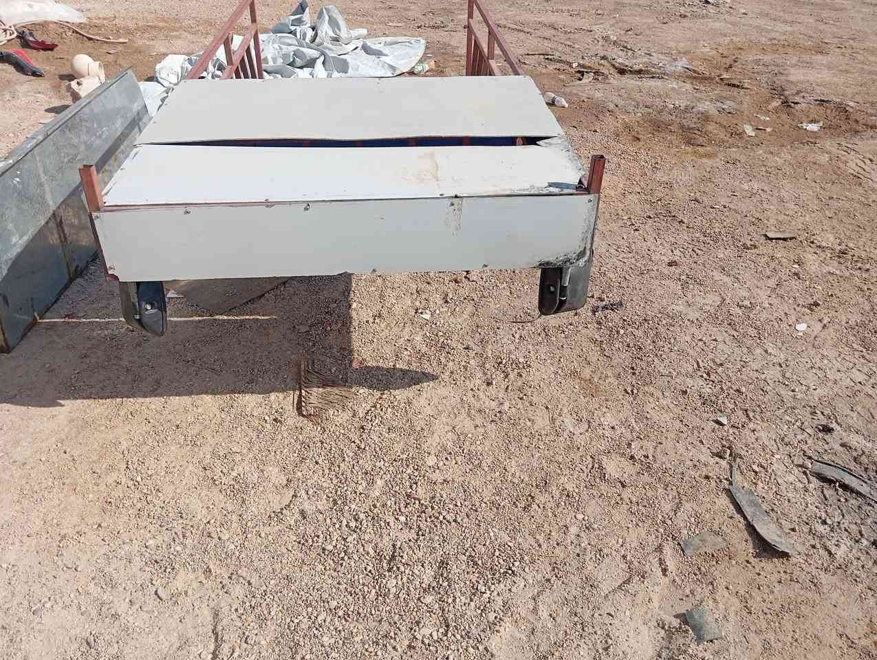 سلام عليكم للبيع محجل نضيف وغلاف  جديد ونضيف  سعر المحجل 150 وغلاف 85 للتواصل *********** مكاني الخمسه كيلو
