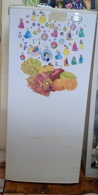 ثلاجة • للبيع • سعر مناسب