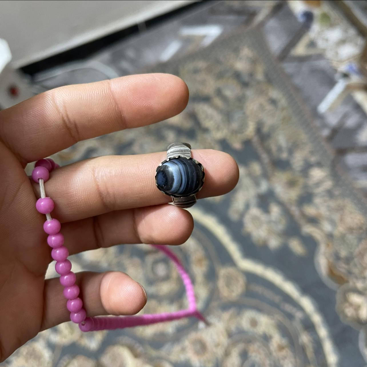 جزع يماني اسود نادر سباغه ثقيله ..
الكوت 

***********
