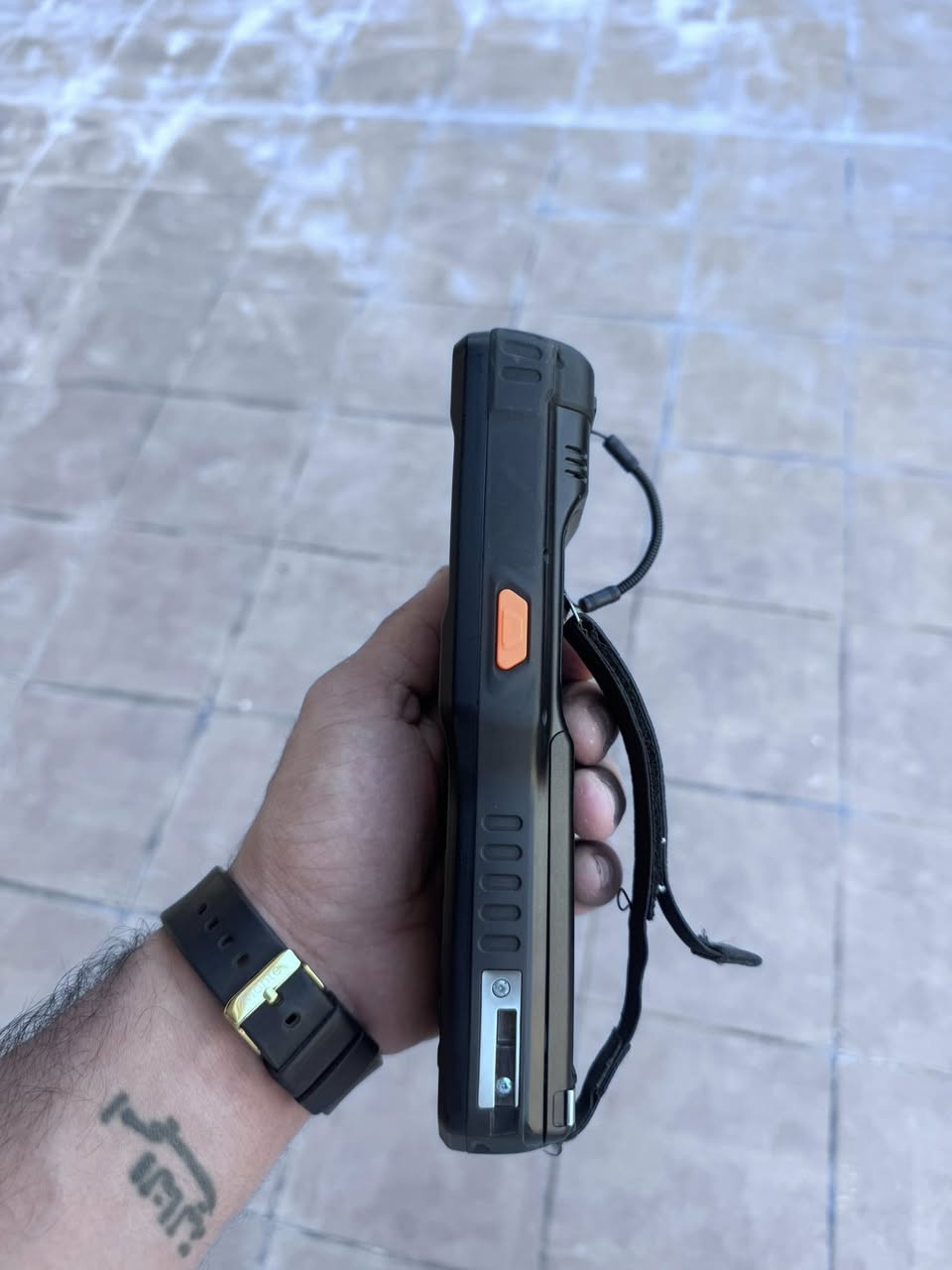 جهاز كاشير مخازن 
UPS اونلاين 10KVA 
Nvr 128 جنل 
للبيع مستعمل شي بسيط***********
