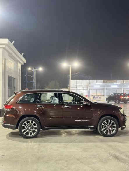 سلام عليكم 
جيب سومت 2014 فول واحد على واحد 
بيه صبغ عام مكينه كير كفاله مكفوله من الكص ومن الشواصي عنوان بغداد 
سعر 139  ورقه 
***********
