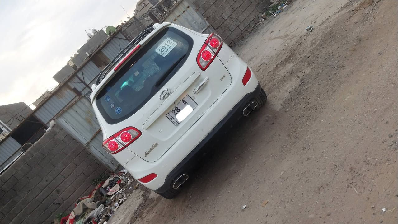 للبيع هونداي سنتافي موديل 2012 نظافتها 98% بدون حادث نهائيا 
 محرك ديزل 4سلندر حجم 2400 مكتوب بالسنوية نوع الوقود ديزل 
كير اوتماتيك 6 نمر 
رقم دولي خصوصي هزة جديدة سنوية لل 2028 باسمي تحويل مباشر
 السيارة 7راكب 
تبريد قطعتين شغال وممتاز تدفئة شغالة
 سلايد روف شغال مري شفط واشاير 
تحكم استيرن شاشة وكامرة ريموند تقفيل اصلي ومفتاح عدد 2
 ايرباك  بدون حادث ABS شغال 
داخل صاج كشنات جلد وكهرباء 
 الحدادية أمامي وخلفي 100% الكهربائيات 100% السيارة كلش نظيفة وما بيها اي نقص السعر  142$ ورقة
العنوان  بغداد  الكاظمية  مقابل  مستشفى  الكاظمية  التعليمي  خلف  مجمع  الجوادين  الطبي  *********** واتساب ابو محمد
