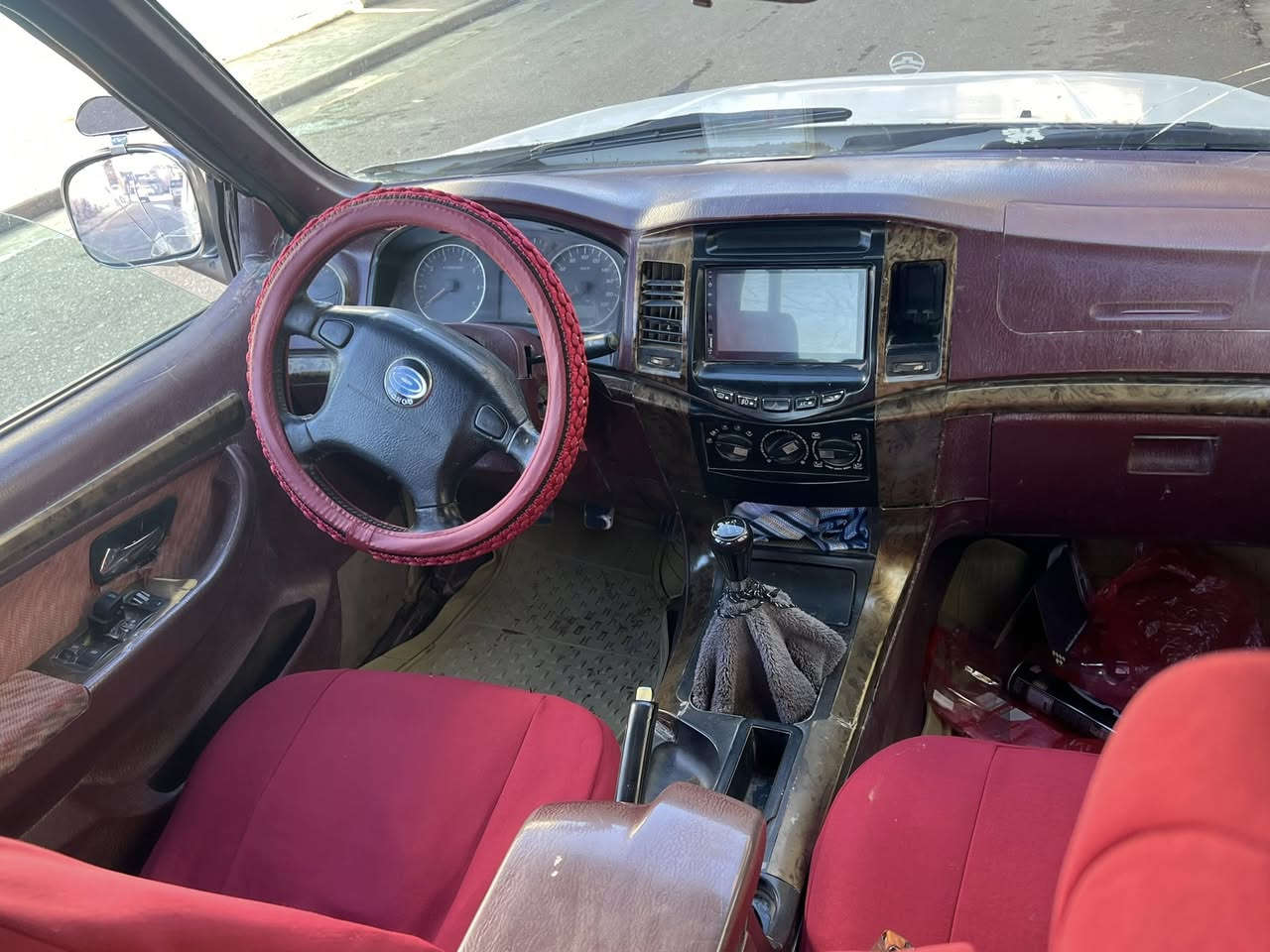 سلام عليكم للبيع كنو2008 السياره جهازه وخير من الله مكينه وكير وصدر جديد وتايرات جديده سعر 25 وبيه مجال قليل مكانه صلاح الدين بلد السياره منفس كامل لاستفسار ***********
