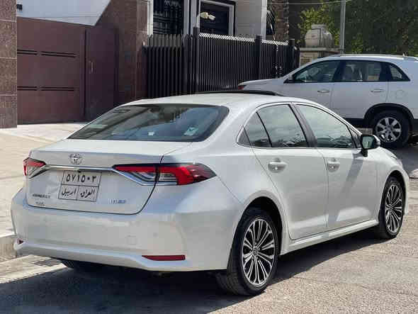 تويوتا كورلا 2019 GLi ( بانزين ) 1.8 
وكالة تويوتا العراق SAS 
فووول اعلى مواصفات الكورلا 1/1
( هذي الفئة قليله اجى من عدها )
ماشية : 50 الف كيلو

ايرباكات عدد 6 
بصمة ابواب و تشغيل
فتحة سقف ( سلايت )
زراك لايت 
لايت امامي دبل حاجب ( زنون )
بك لايت لد
شاحن موبايل 
ويل يختلف حجم 17
انارة محيطية بالداخل
شاشة كبيرة اصل ( قرص )
المقاعد جلد و مخمل
بيانو بلاك بالدواخل
كروس سرعة 
( السيارة مكفولة من الصبغ ) 

السعر 17,800$  ( 178 ورقة )
رقم اربيل الجديد
مكانها بغداد / شارع فلسطين
***********
