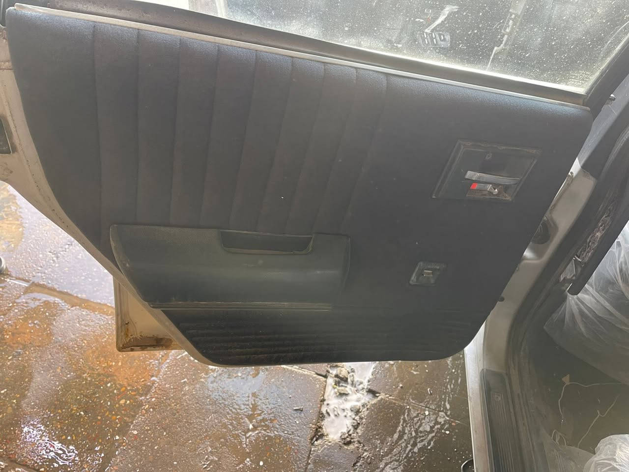 السلام عليكم للبيع 4 كشنات جدد سلبرتي سعر 250 وبيهن مجال
‏‭0773 593 1731‬
