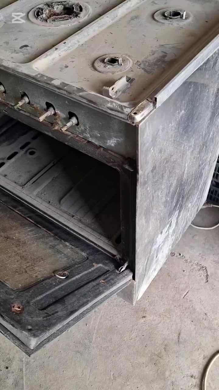 اللهم صل على محمد وآل محمد تصليح ونضيف طباخات شغل ضمان بسعر مناسب جدا العنوان بغداد طارميه شارع ضباط واتساب ***********# ورشه ابو حيدر
