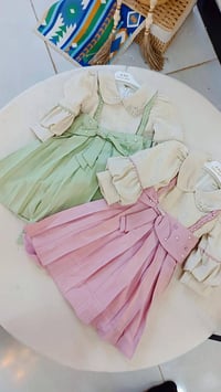 فستان بناتي • مبطن • فستقي ووردي