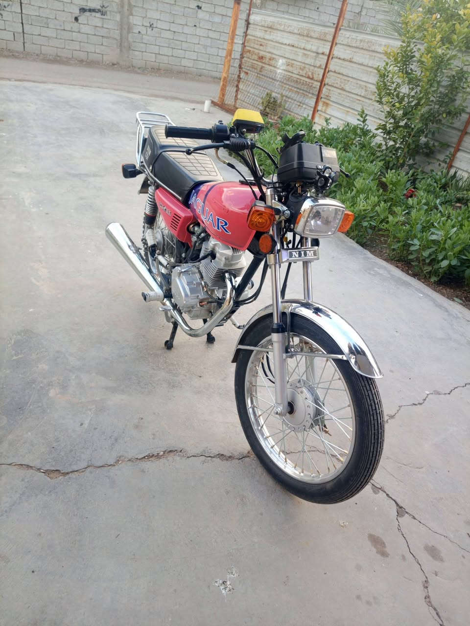 سلام عليكم دراجه نامه امتياز موديل 25 دراجه خير من الله تجي تفحص اي شي يطلع بيه تجي تاخذه بلاش فقط مبدل بيه تانكي وصفاحيات السعر 650وبيه مجال جماعت ال 550لا تلفيني وجهك مكاني بغداد  ***********بي واتساب
