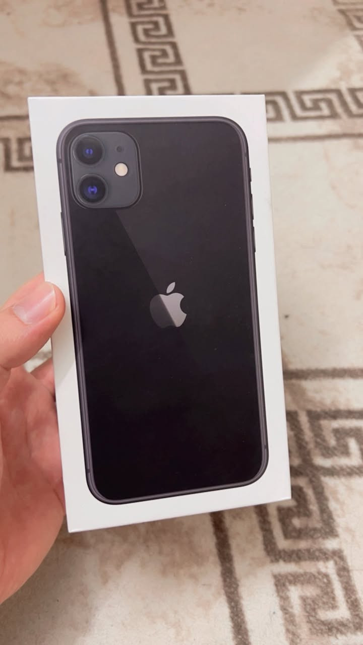 ايفون 11 عادي  
بطاريه 74
شاشه بيه ع يمين خط اثر طخه 
الجهاز بلادي وكلشي مامبدل بي 
كارتونه مطابق عربي شرق اوسط
 ذاكره 128

السعر 190 
***********
