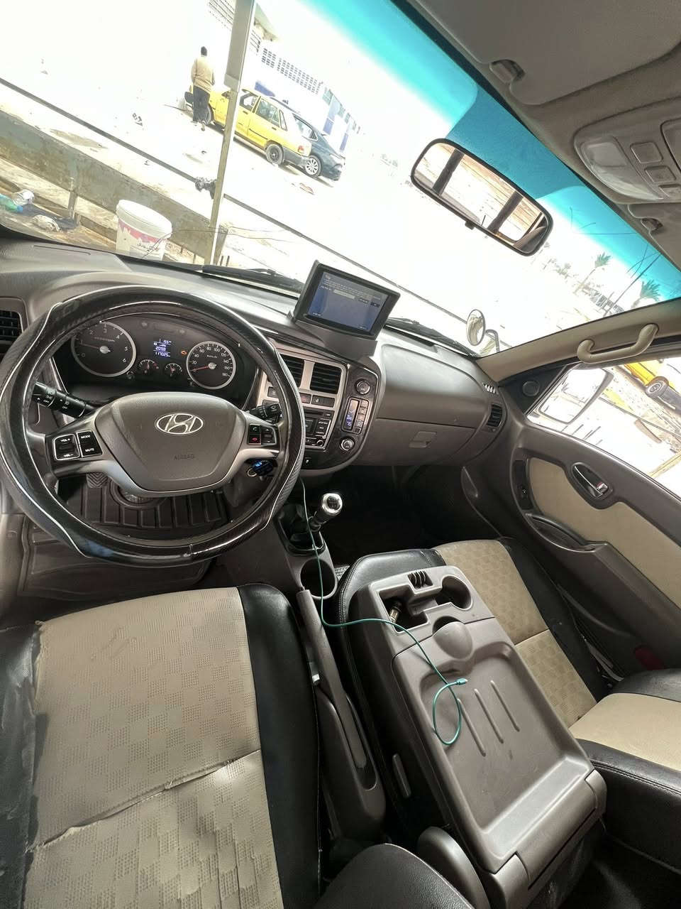 #للبيع بورتر رقم صلاح الدين شرط التحويل 2018 مواصفات فول وربع گير عادي جاهزة من كلشي ومكفولة من كل عيب 
سعر 135 وبيها مجال 
***********
