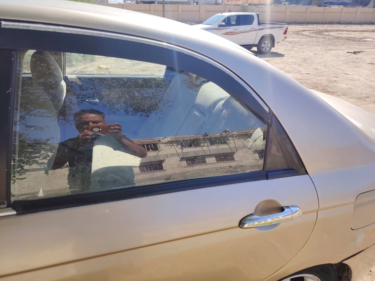 السلام عليكم سيراتو ٢٠٠٤ شكل السبكترا محرك ١٦٠٠ محرك َوكير مكفولات مصبوغة حزام وبيهة طخةزغيرة  بالجاملغ مامصلحة مبينة بالصور رقم واسط مشروع وطني باسمي غرفتهة جديدة تبريد شغال شاشة تاب السعر ٥٥ وبيهة مجال. التواصل على الواتس ***********
