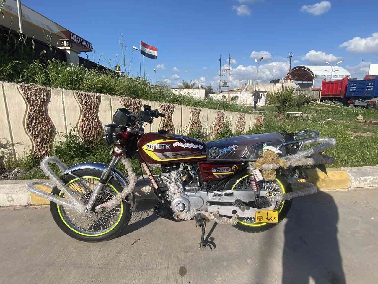 السلام عليكم للبيع ماطور سولنك موديل 2023 ماطور جديد كله شقال منفيس موجود  كهربايات كله شقاله نشرات   سعره 550مكاني ملا عبدلله فلكت وادي النفط  اتصل *********** رجان الموشراي لا يعلق اعبر المنشور I
