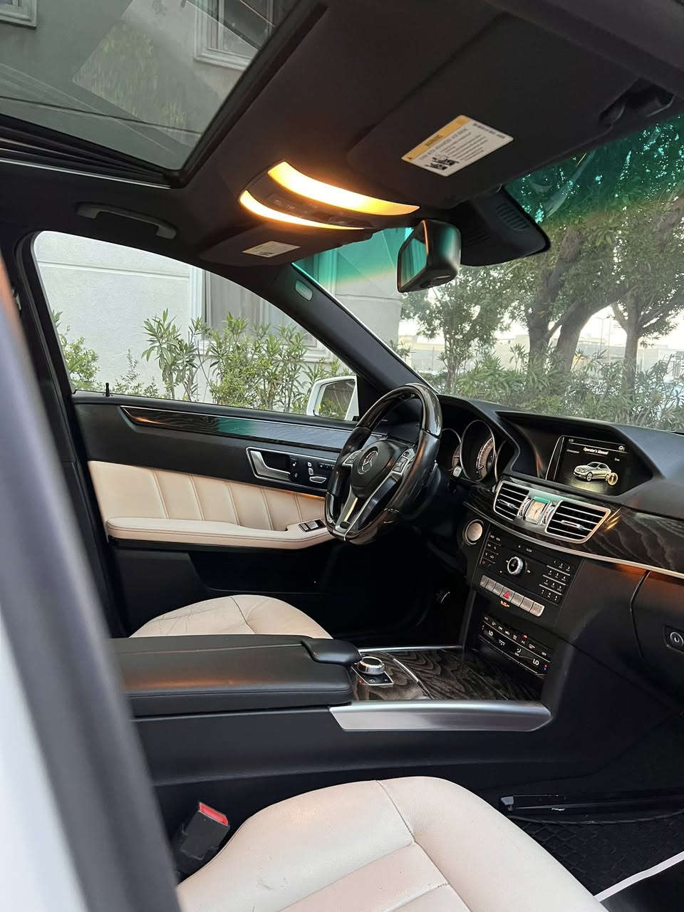 السلام عليكم …🔥🌹
للبيع مارسيدس حجم E-Class 350 موديل 2016 المكينه 6 سلندر بدون تيربو تنفس طبيعي الشكل المقدس🤗 السياره فول ١/١ وارد امريكي ضرره سطحي بيه ٦ قطع صبغ وسعره مناسب السياره جاهزه ع اخر حبه ترايها جديد شرط الفحص والسونار كير ومكينه بدون عطل صدر جديد وتايرات جديده ماشيه 93 mi وراح ارفق رقم شاصي للتاكد من صحه منشور رقم بغداد( باسمي سنويه ) وعليه رقم مميز وياها ….
مواصفات …
__________________________________________
بصمة
فتحه
 ٣ بردات خلفيه 
٤ بصمات بالبيبان
داخل ابيض المرغوب
كشنات الاماميه كهرباء
استرين كهرباء
سستم سماعات صوت / Harman Karden
كشن السايق ميموري خزن
كشن الصدر ميموري خزن
استرين AMG حرف D
تدفئه بالكشنات الاماميه
رادارات جانبيه
مري قلاب ع بك
اناره داخليه ٦ الوان محيطيه 
داخل صاج ملكي
كير ١٠ نمر
شفتات استرين
دكمه نظام / SPORT / ECO / NORMAL
السياره دفع خلفي ( تو ويل ) 
فجوج AMG 
ويل حجم 18 نجمه AMG
جنطه كهرباء
لايتات داينمك
وسائل ترحيب 
نظام تراكشن
اخوان كتبت كل تفاصيله للتوضيح والشرح كدامكم وصور حادث مال امريكا موجوده الي يحب يراسلني ورقم شاصي مرفق بلمنشور وسياره باسمي شخصيا فقط عندي ( بطل واكف بيه يراد تبديل )  وهذه شي بسيط مو مكلف بسبب عدم تفرغ للوقت واسف ع الاطاله حبايب وكرر عارضه بسعر حلو مال ببع 
السعر ١٨٤ ورقه وبيه مجال شي بسيط بسعر سوناتا 
مكاني بغداد / حي الجامعه
للاستفار اكثر / ***********
