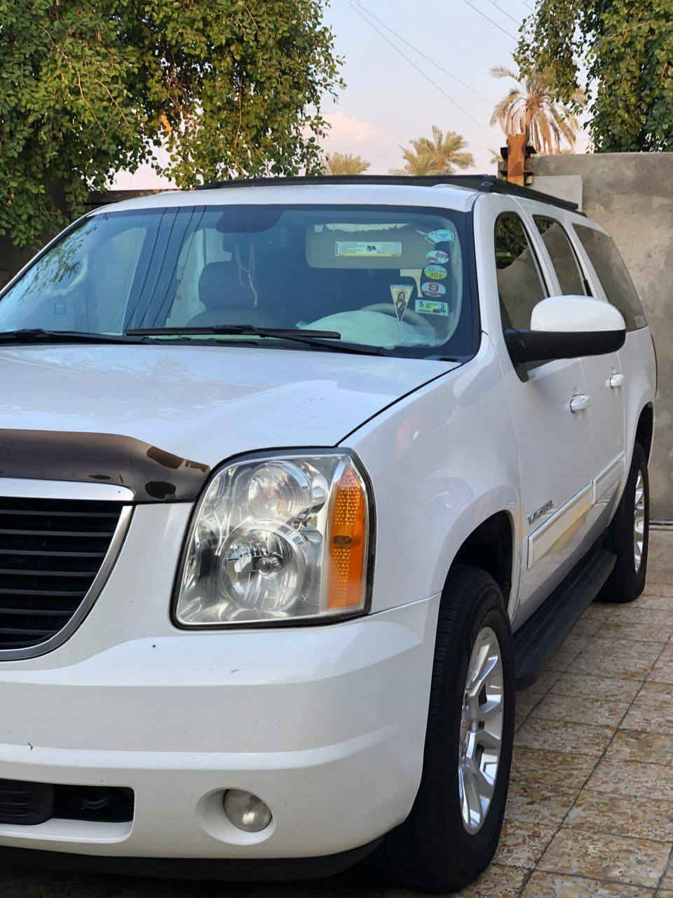 السلام عليكم جمسي للبيع 12 رقم بصره اجره  بسمي السياره خليجي  كفاله ما عدا المدكر الامامي مصبوغ والباقي كفاله كير مكينه اكسل كفاله السياره جاهزه من الدعاميه للدعاميه مكاني بصره رقم الهاتف ***********
