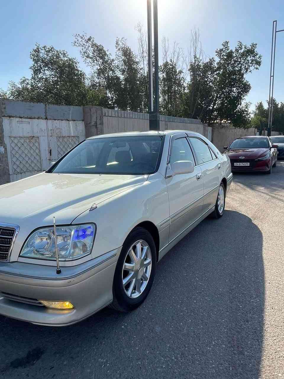 السلام عليكم #للبيع ادوات ادوات جاهزة ارقام وسنوية كامله
تيوتا  جنون مديل 2003 كفاله عامة من كلشي                          المواصفات
هسه يلا مشت 87 الممشا 87
اصل كرستال شاصي 72
دكمتين 
2بردة خلفية 
3مكينه ديفور 4 الزغير
مكينه بالباكيت
السياره جديده اخت الزيرووو بعدهي بريحة الشركة جاهزه وكامله من كلشي وجاهزه الاخير
حدادة بالباكيت تخم تاير جديد ويل جديد
السياره كلش جديده حته كتلوكات الشركة بيها بعدهي
جديده كلششش 
العنوان البصرة 
السعر 77 وبيها مجال 
الاستفسار ( *********** )
