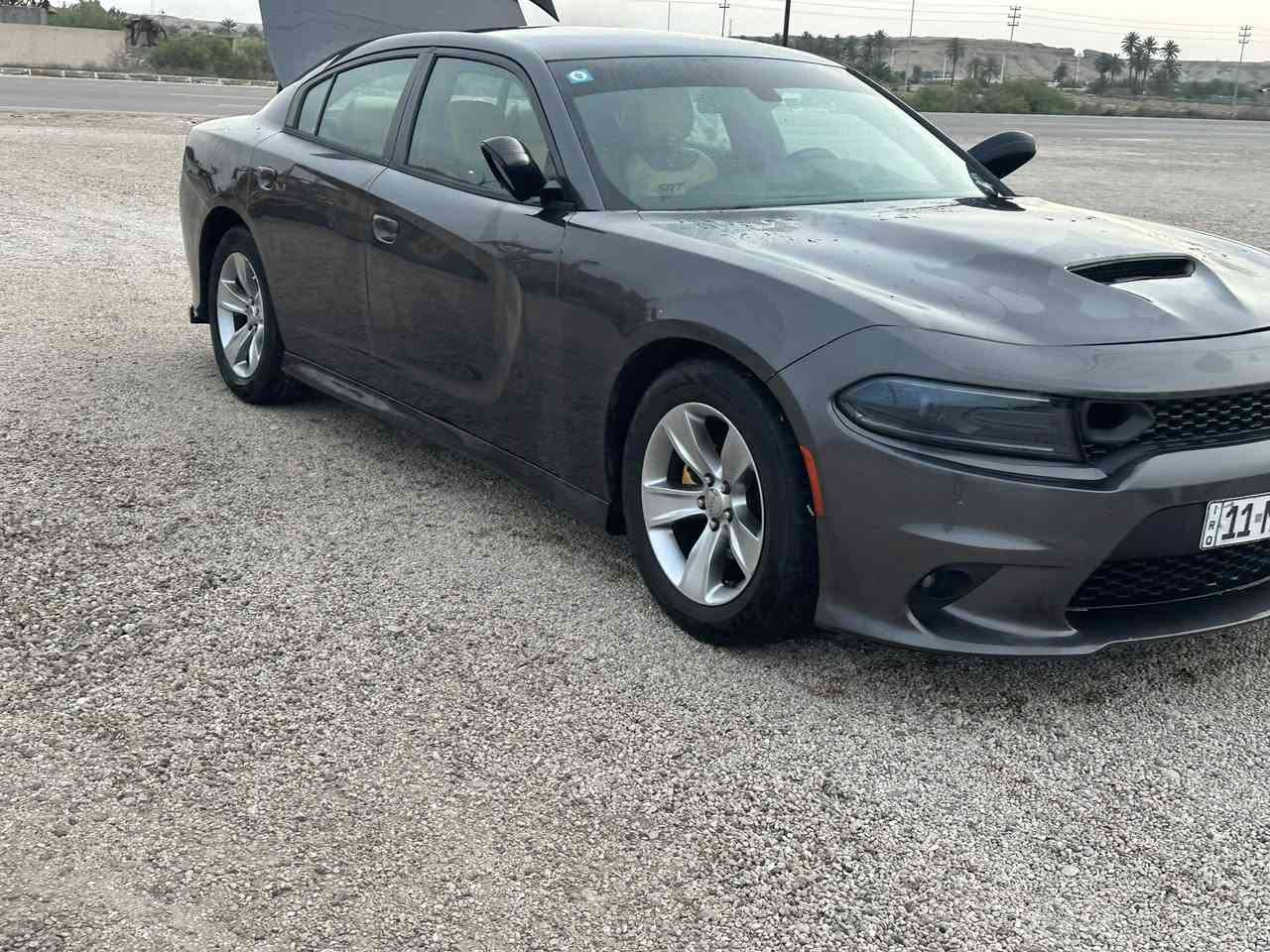 السلام عليكم  جارجر 2015 sxt محدثه srt بالكامل وارد كندي صور الحادث بالمنشور سرقه  بدون ايرباك  ايرباك سليم 
و بيها 4 قطع صبغ بالعراق من ضمنهم لبنيد لغرض التحديث لبنيد القديم موجود 
تشغيل عن بعد 
حساسات خلفيه 
بصمه 
تبريد قطعتين
شاشه كبيره 
وباقي المواصفات المعروفه
 مكينه گير اكسل مكفولات   
االسعر 160 و بيها مجال
***********
