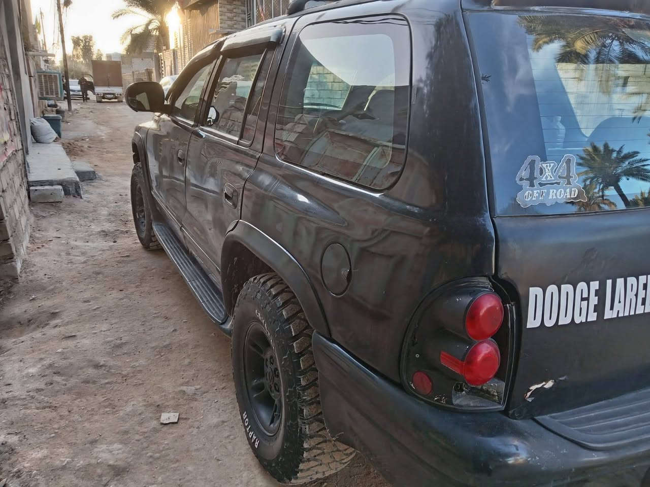 مكلف مكلف بالنشر 
للبيع او مراوس
دوج دورنكو ٧ راكب موديل2000 
محرك في في تي  3000 صبغ جماليه باسمي رقم بغداد
سعرها 47 وبيه مجال قليل للاستفسار  *********** الكوفه البراكيه
