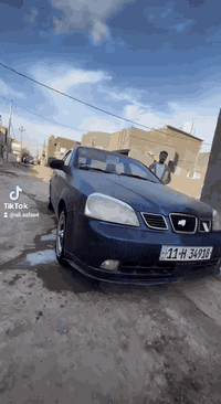 آلُـۜسلام عليكم للبيع سيارة اوبترة 2004 رقم بغداد دولي بسمي سيارة جاهز...