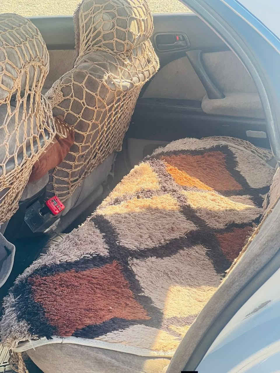 السلام عليكم مكلف بالنشر
سيارة نوع بطة للبيع 

سيارة حلوة وجاهزة من كل شي 

كشر نضيف 

محرك جديد بالنايلون 

كير شرط

سنوية مجددة ل 2028

السعر 60 ورقة وبيها مجال

للاستفسار اكثر  

هـ 

‭٠٧٨٠ ٨٩٢ ٢٣٤١‬ ‏
